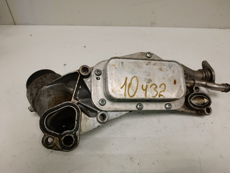 Теплообменник масляного фильтра OPEL ASTRA H Z18XER 55353322 контрактная