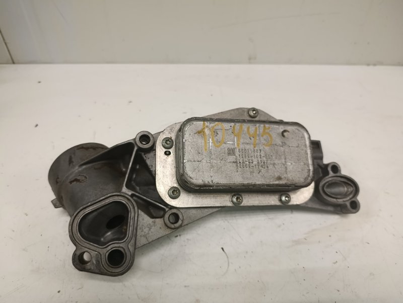 Теплообменник масляного фильтра OPEL ASTRA H Z18XER 55353322 контрактная