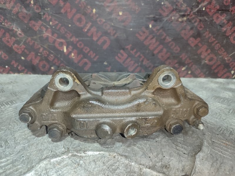 Суппорт тормозной передний правый PRADO 150