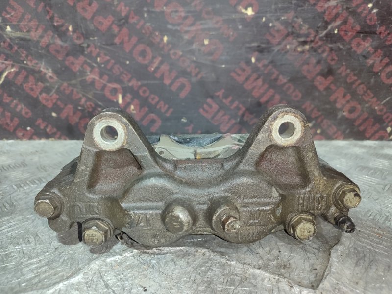 Суппорт тормозной передний правый PRADO 150