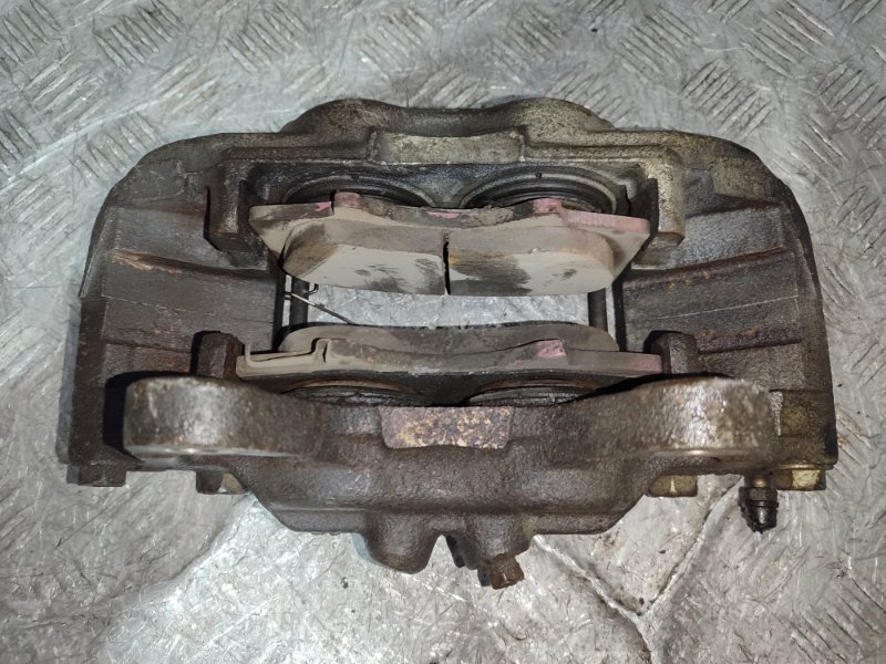 Суппорт тормозной передний правый PRADO 150