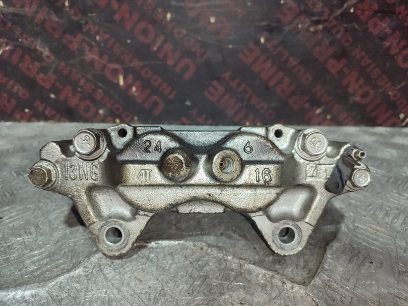 Суппорт тормозной передний левый PRADO 150