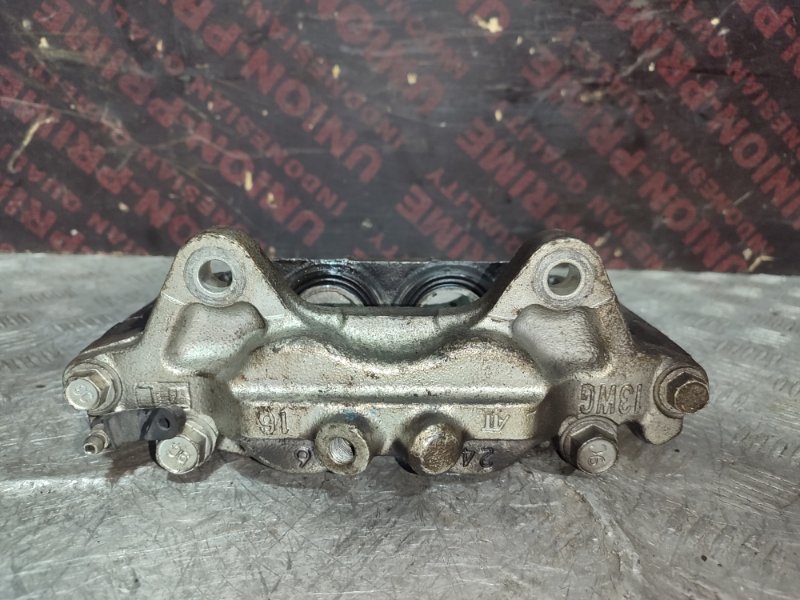 Суппорт тормозной передний левый PRADO 150