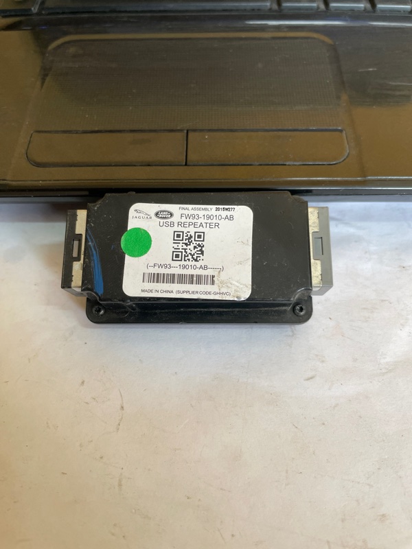 Блок USB Jaguar F-Pace 2016 X761 AJ126 FW9319010AB Б/У