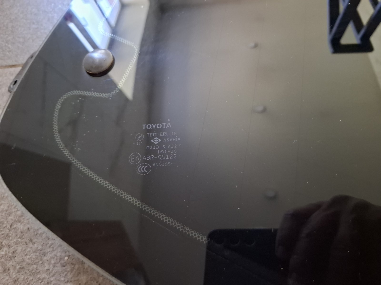 Форточка Toyota Land Cruiser Prado 120 1KZ-TE Форточка Toyota Land Cruiser Prado 120 1KZ-TE