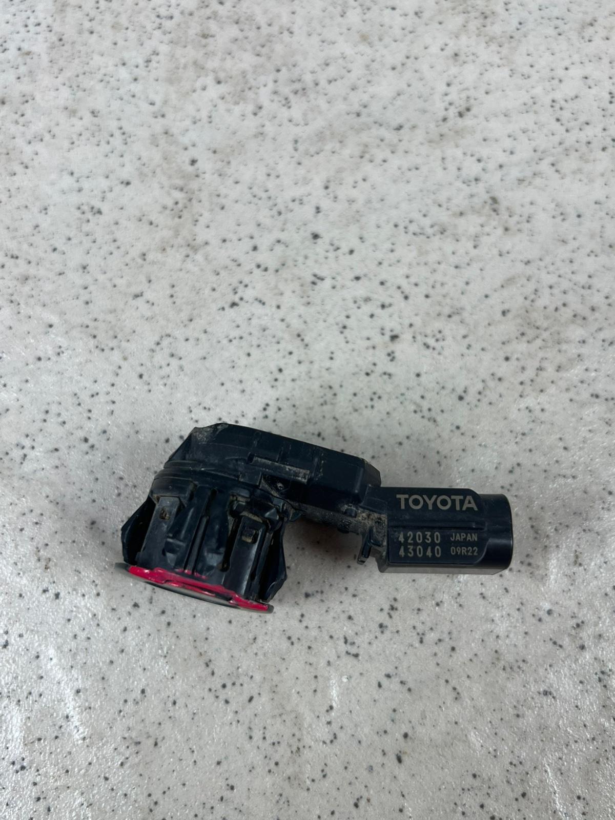 Парктроник Toyota Rav4 3ZRFE