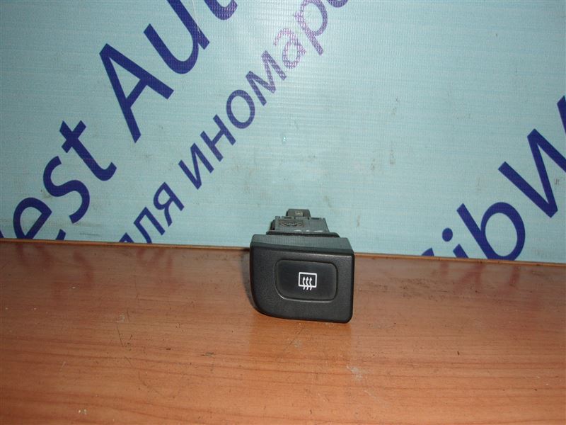 Кнопка обогрева заднего стекла Nissan Cube Z10 CG13DE 02.1999