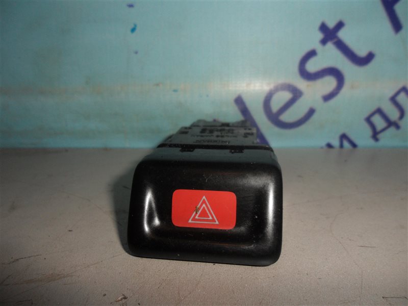 Кнопка аварийной сигнализации Nissan Maxima A32 VQ30DE 1997