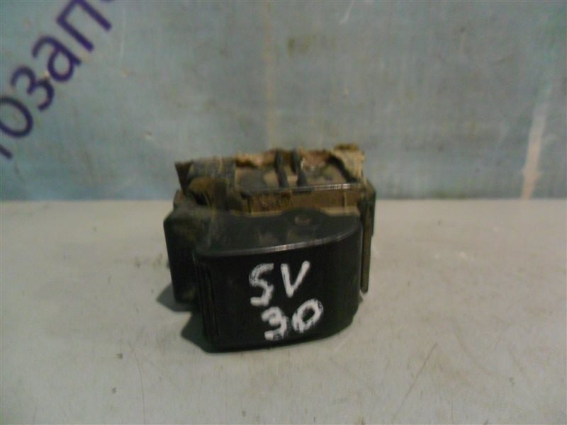 Кнопка стеклоподъемника Toyota Vista SV30 4S-FE 1991 задняя правая