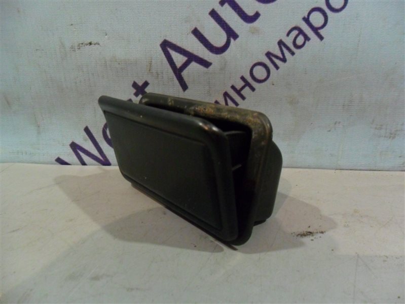 Пепельница Mitsubishi Galant EA7A 4G94(GDI) 2000