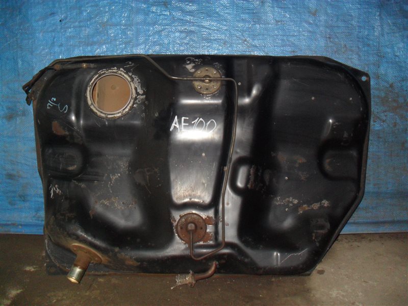 Топливный бак toyota corolla e110. Бак королла 110. Corolla 114 4wd топливный бак. Бак королла 110. Бак королла 110.