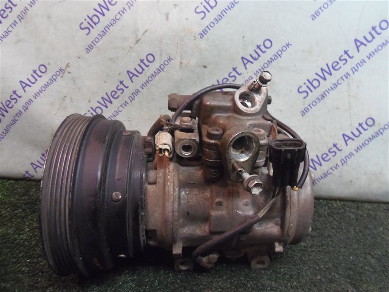 Компрессор кондиционера Toyota Rav4 SXA10 3SFE 1996