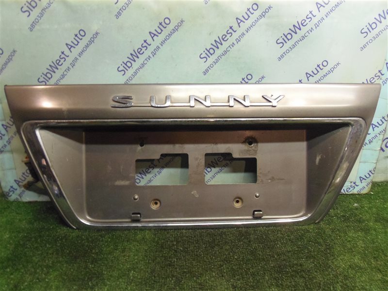 Рамка для номера Nissan Sunny FB14 GA15DE 1998