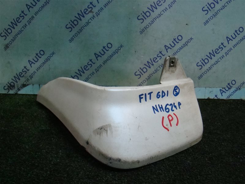Брызговик Honda Fit GD1 L13A задний левый