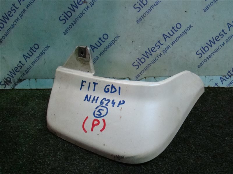 Брызговик Honda Fit GD1 L13A задний правый