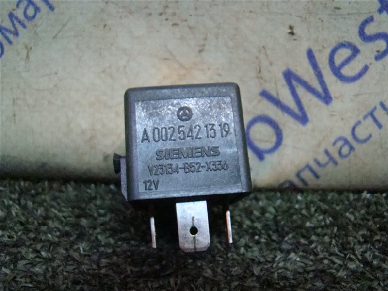 Реле Mercedes-Benz С-Class S202 OM611DE22 2001