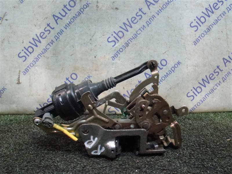 Замок двери Mercedes-Benz С-Class S202 OM611DE22 2001 задний правый