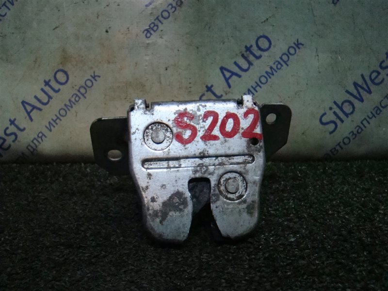Замок багажника Mercedes-Benz С-Class S202 OM611DE22 2001