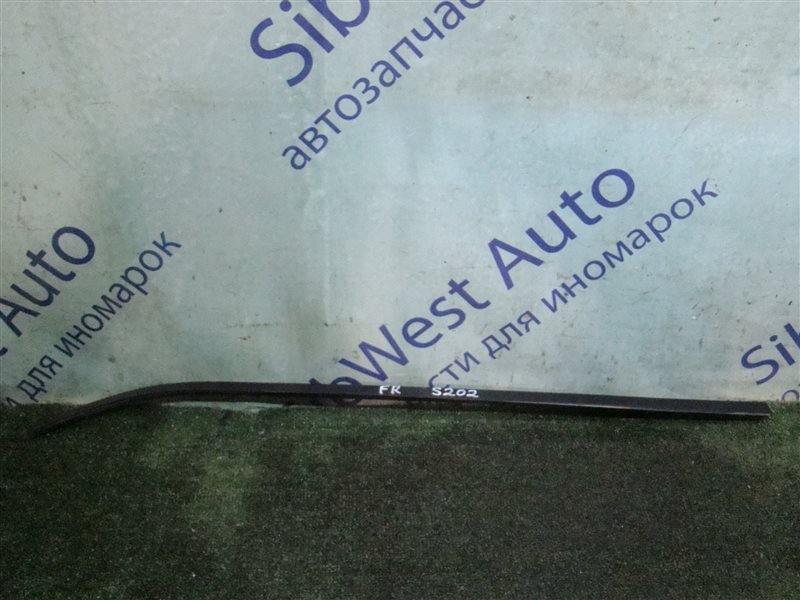 Молдинг лобового стекла Mercedes-Benz С-Class S202 OM611DE22 2001 передний правый