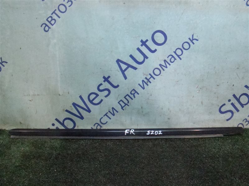 Молдинг на дверь Mercedes-Benz С-Class S202 OM611DE22 2001 передний правый
