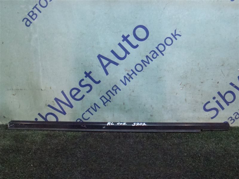 Молдинг стекла MERCEDES-BENZ С-CLASS S202 OM611DE22 2001 задний левый (б/у)