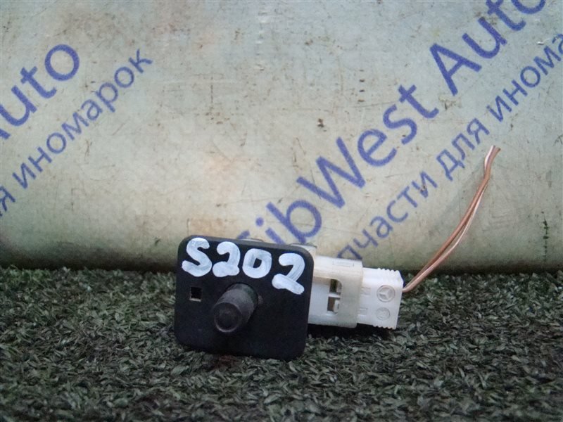 Датчик открыт.дверей Mercedes-Benz С-Class S202 OM611DE22 2001