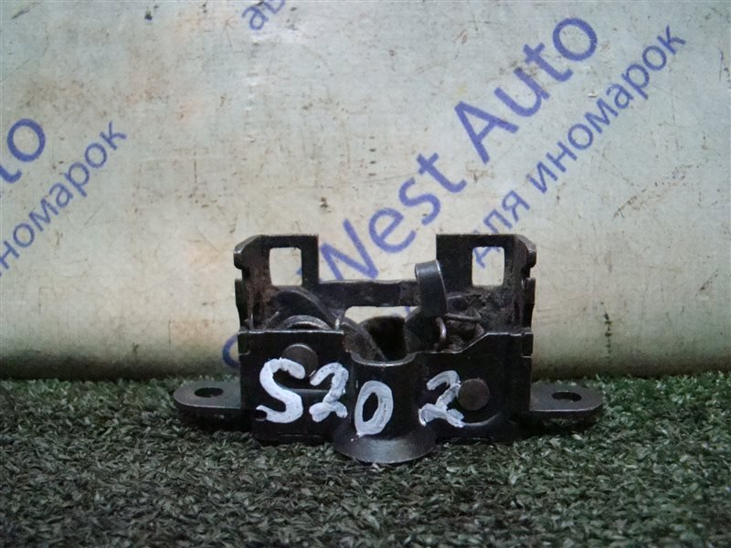 Замок капота Mercedes-Benz С-Class S202 OM611DE22 2001