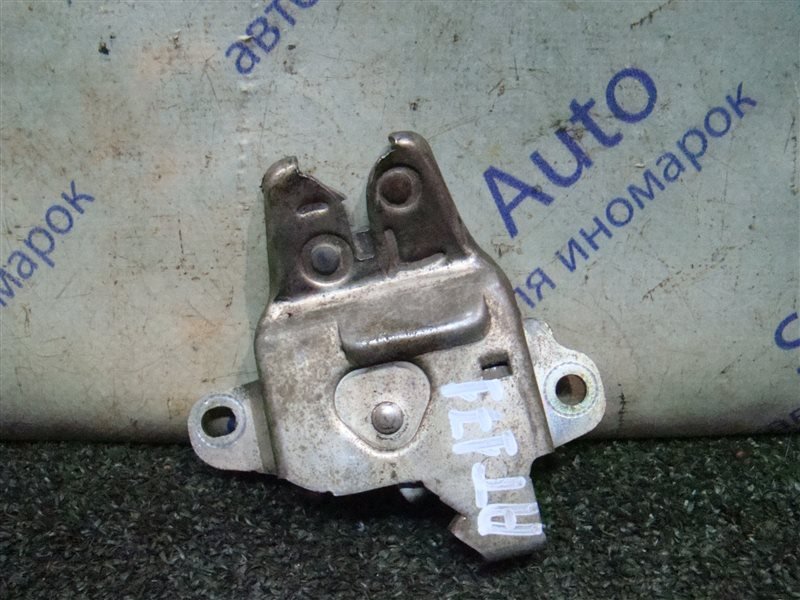 Замок багажника Toyota Carina AT171 4AFE 1989