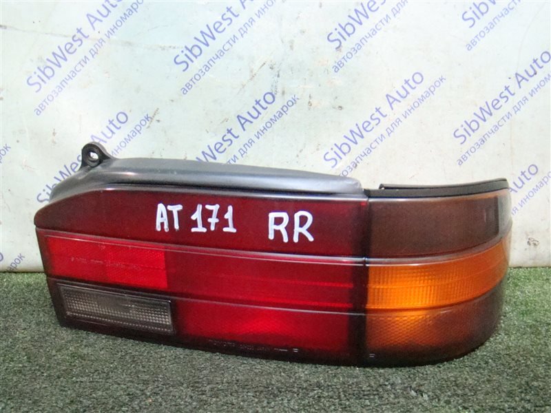 Стоп-сигнал Toyota Carina AT171 4AFE 1989 задний правый