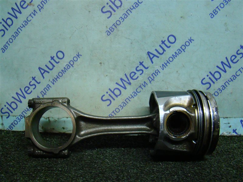 Поршень VOLKSWAGEN GOLF 1J5 AXR 2002 (б/у)