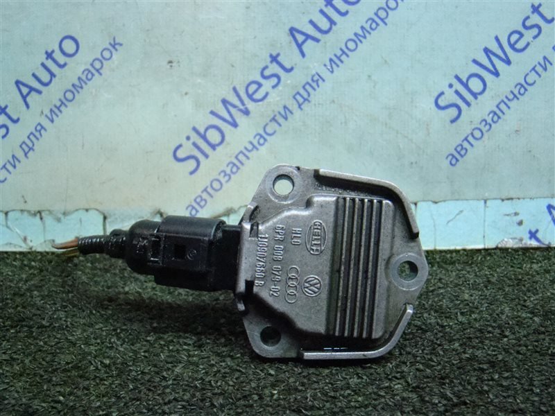 Датчик уровня масла VOLKSWAGEN GOLF 1J5 AXR 2002 (б/у)