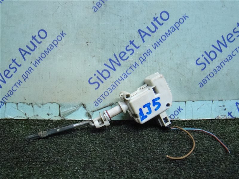 Замок лючка бензобака VOLKSWAGEN GOLF 1J5 AXR 2002 (б/у)