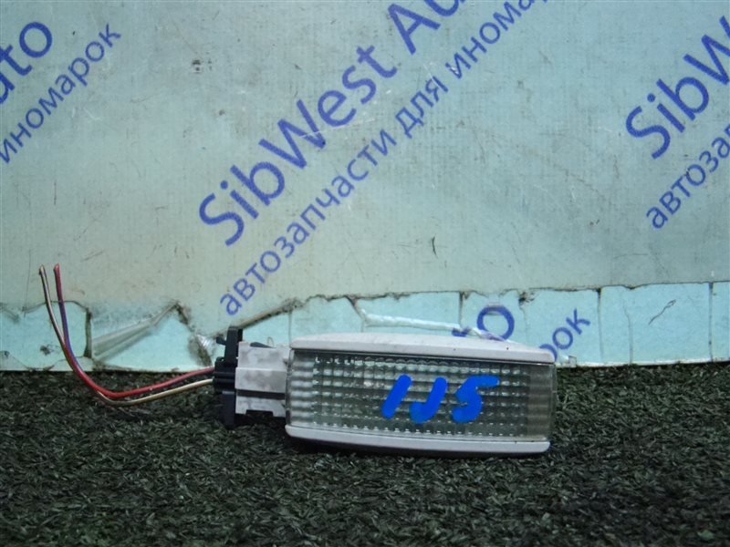 Плафон VOLKSWAGEN GOLF 1J5 AXR 2002 (б/у)