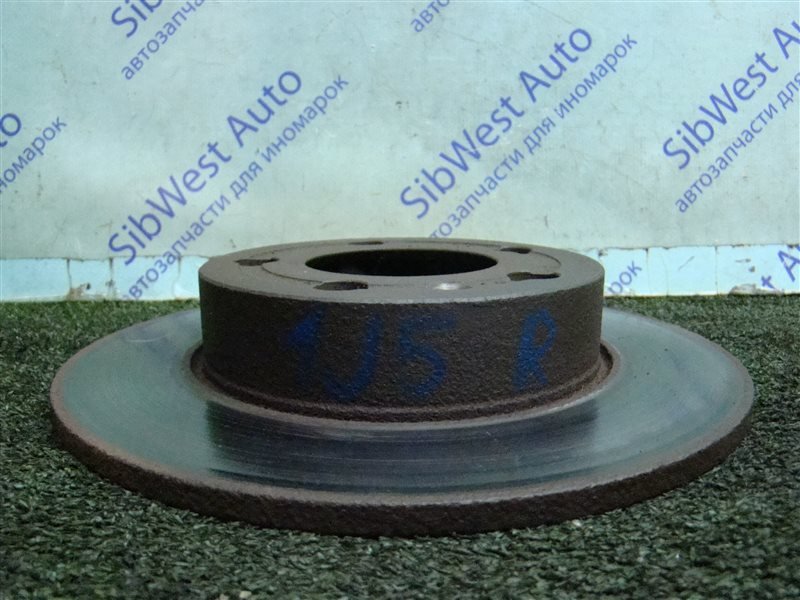 Тормозной диск VOLKSWAGEN GOLF 1J5 AXR 2002 задний (б/у) Тормозной диск VOLKSWAGEN GOLF 1J5 AXR 2002 задний (б/у)