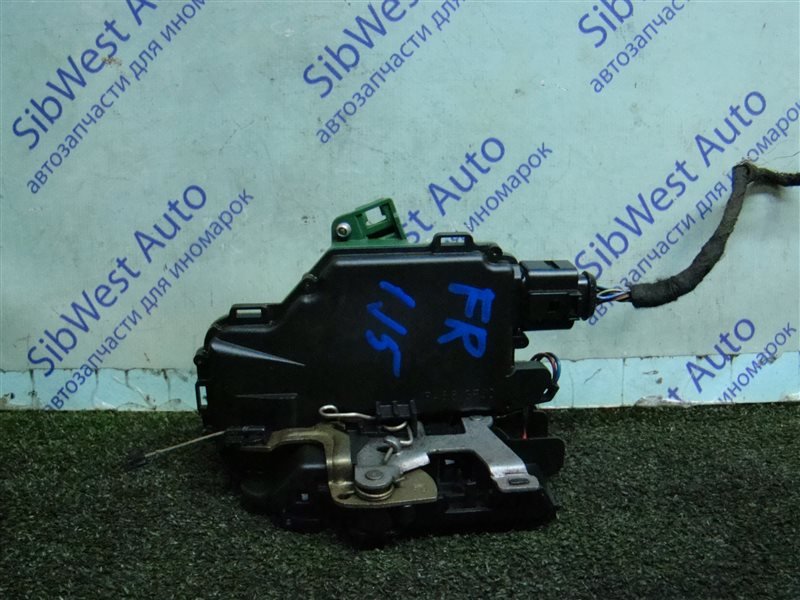 Замок двери VOLKSWAGEN GOLF 1J5 AXR 2002 передний правый (б/у)