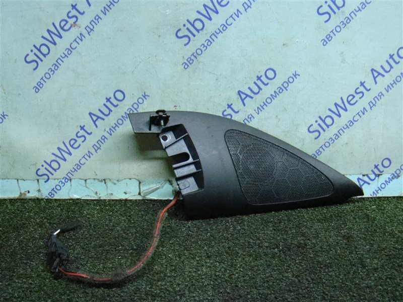 Треугольники зеркал VOLKSWAGEN GOLF 1J5 AXR 2002 правые (б/у) Треугольники зеркал VOLKSWAGEN GOLF 1J5 AXR 2002 правые (б/у)