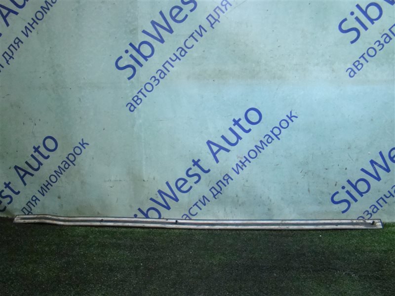 Молдинг на дверь VOLKSWAGEN GOLF 1J5 AXR 2002 передний левый (б/у)