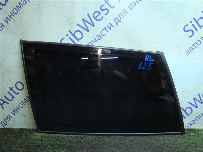Стекло собачника VOLKSWAGEN GOLF 1J5 AXR 2002 заднее левое (б/у) Стекло собачника VOLKSWAGEN GOLF 1J5 AXR 2002 заднее левое (б/у)