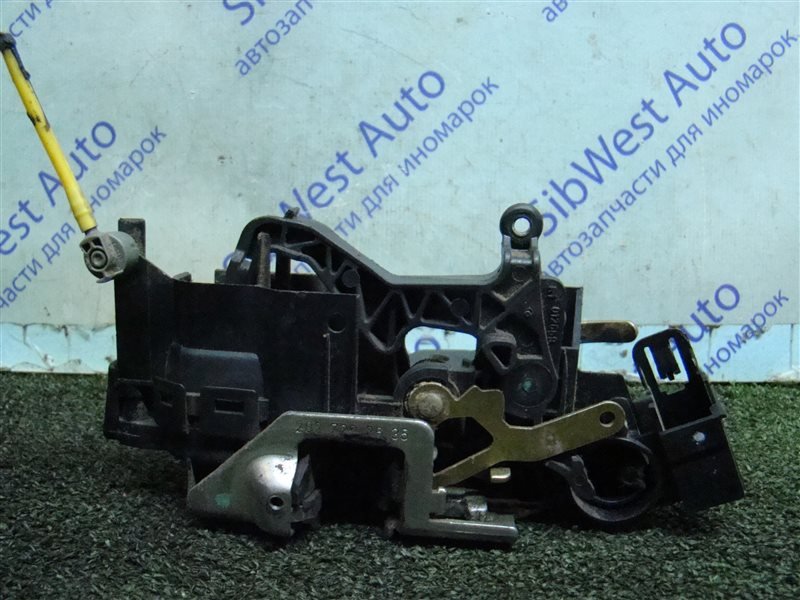 Замок двери MERCEDES-BENZ E-CLASS W210 M104E32 1996 передний правый (б/у) Замок двери MERCEDES-BENZ E-CLASS W210 M104E32 1996 передний правый (б/у)