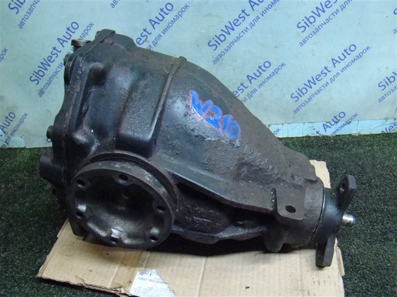 Редуктор MERCEDES-BENZ E-CLASS W210 M104E32 1996 задний (б/у)