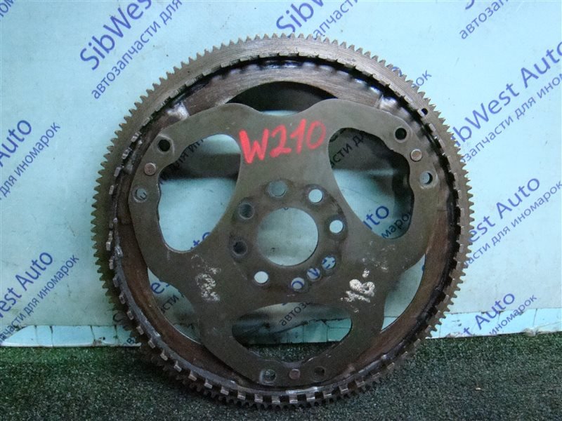 Маховик MERCEDES-BENZ E-CLASS W210 M104E32 1996 (б/у) Маховик MERCEDES-BENZ E-CLASS W210 M104E32 1996 (б/у)