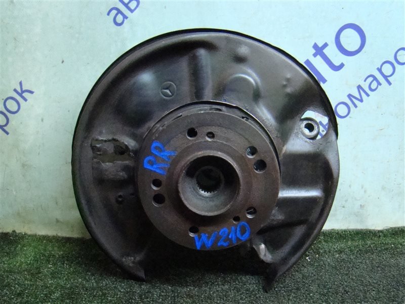 Ступица MERCEDES-BENZ E-CLASS W210 M104E32 1996 задняя правая (б/у) Ступица MERCEDES-BENZ E-CLASS W210 M104E32 1996 задняя правая (б/у)