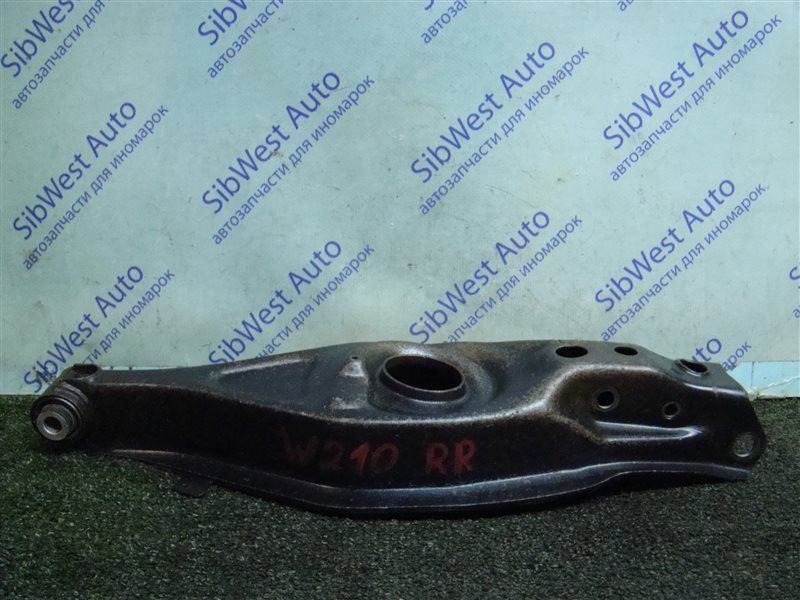 Рычаг MERCEDES-BENZ E-CLASS W210 M104E32 1996 задний правый (б/у) Рычаг MERCEDES-BENZ E-CLASS W210 M104E32 1996 задний правый (б/у)