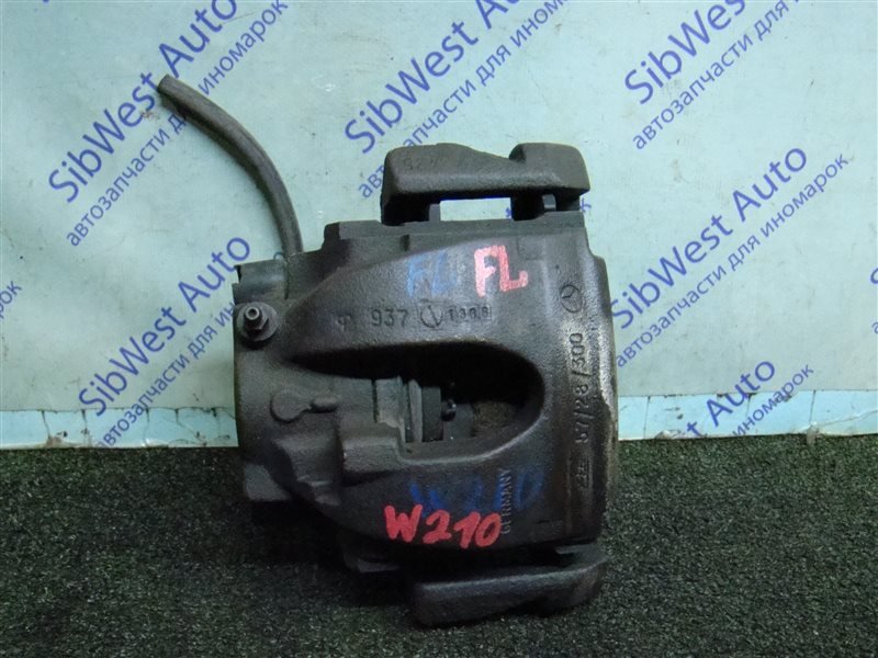 Суппорт MERCEDES-BENZ E-CLASS W210 M104E32 1996 передний левый (б/у) Суппорт MERCEDES-BENZ E-CLASS W210 M104E32 1996 передний левый (б/у)
