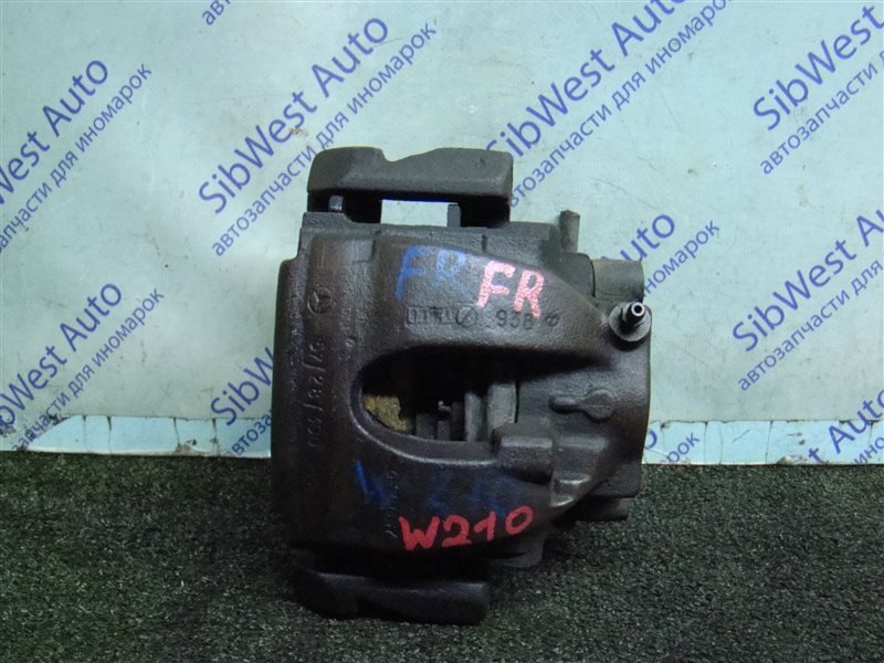 Суппорт MERCEDES-BENZ E-CLASS W210 M104E32 1996 передний правый (б/у) Суппорт MERCEDES-BENZ E-CLASS W210 M104E32 1996 передний правый (б/у)