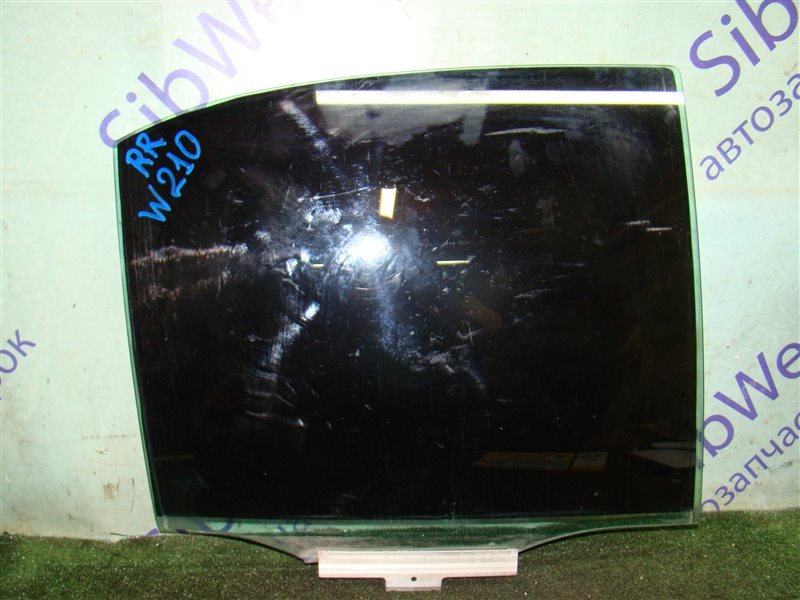 Стекло двери MERCEDES-BENZ E-CLASS W210 M104E32 1996 заднее правое (б/у) Стекло двери MERCEDES-BENZ E-CLASS W210 M104E32 1996 заднее правое (б/у)