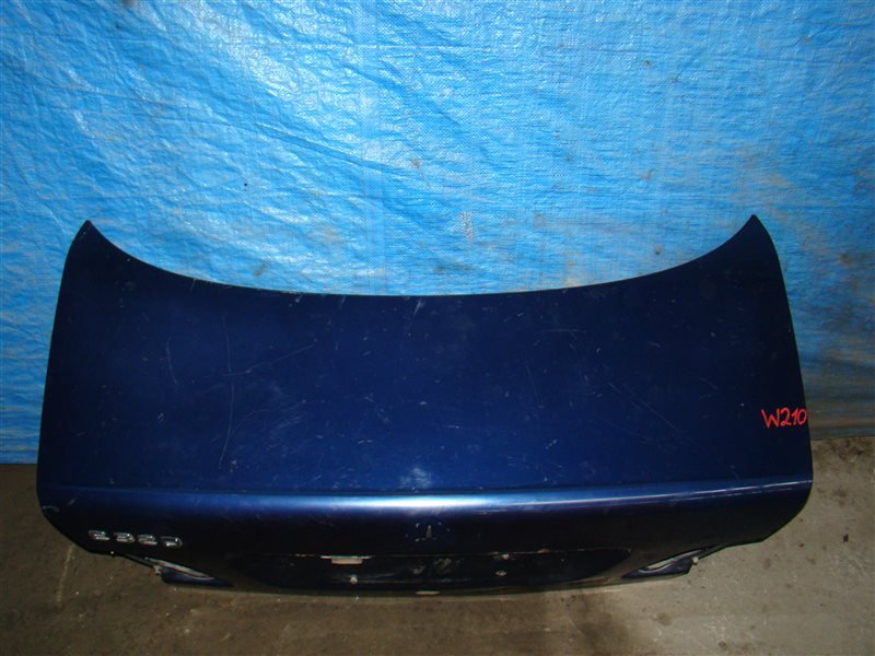 Крышка багажника MERCEDES-BENZ E-CLASS W210 M104E32 1996 (б/у) Крышка багажника MERCEDES-BENZ E-CLASS W210 M104E32 1996 (б/у)