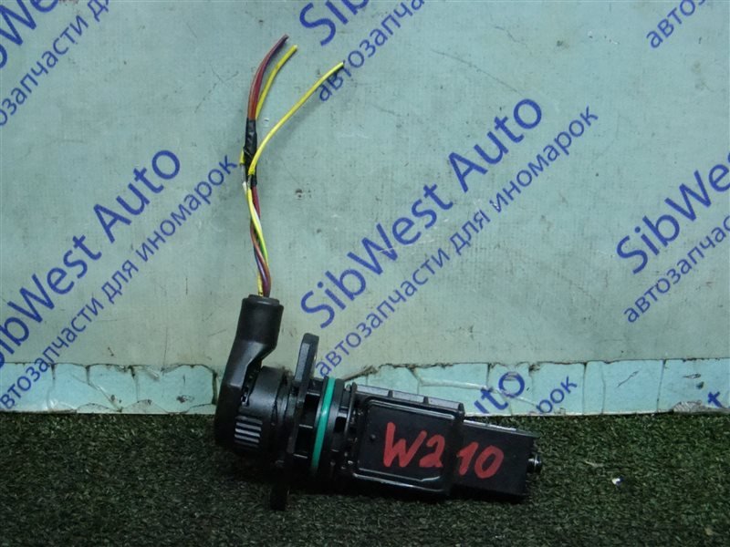 Расходомер воздушный MERCEDES-BENZ E-CLASS W210 M104E32 1996 (б/у) Расходомер воздушный MERCEDES-BENZ E-CLASS W210 M104E32 1996 (б/у)