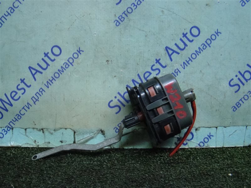 Сервопривод заслонок печки MERCEDES-BENZ E-CLASS W210 M104E32 1996 (б/у) Сервопривод заслонок печки MERCEDES-BENZ E-CLASS W210 M104E32 1996 (б/у)