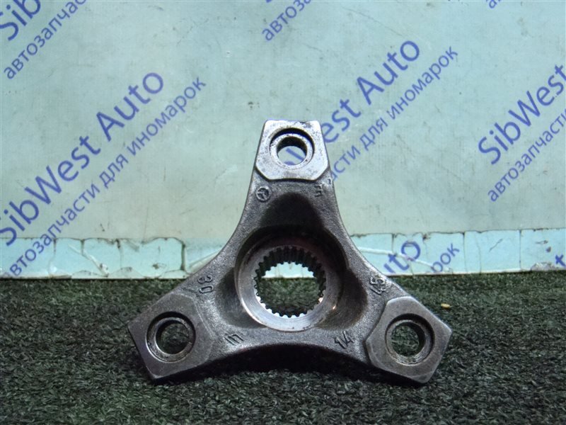 Хвостовик акпп MERCEDES-BENZ E-CLASS W210 M104E32 1996 (б/у) Хвостовик акпп MERCEDES-BENZ E-CLASS W210 M104E32 1996 (б/у)